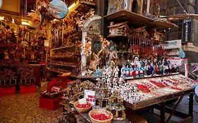 San Gennaro House